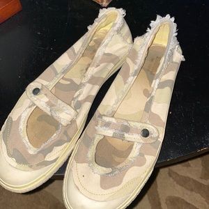 Keds camouflage flats - covered toes - 7.5 womens -